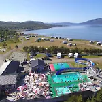 Skittenelv Lodge & Camping